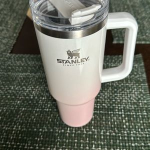 40oz Ombré Stanley Cup